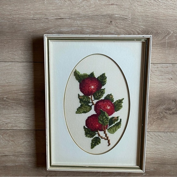 Vintage Needlepoint Apple portrait wall hanging handmade crewel - Picture 2 of 5